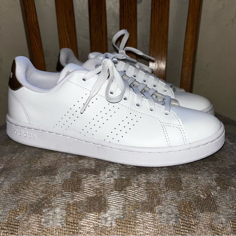 Adidas - Picture 2 of 10